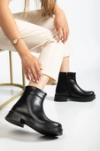 02-3033 Siyah Kırışık Rugan Fermuarlı Günlük Kadın Bot - 3
