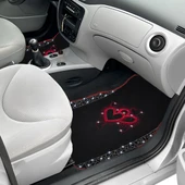 Romantik Kalp Desenli Kadınlara Özel Taşlı Lüks Oto Paspas Takımı - Kırmızı Nakışlı Lüks Araç Paspas thumbnail 4