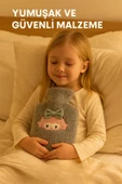 Gri Peluş Sıcak Su Torbası – Yumuşak, Güvenli ve Şık Saçlı Kız Model, 1 Litre - 5