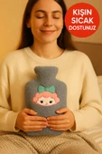 Gri Peluş Sıcak Su Torbası – Yumuşak, Güvenli ve Şık Saçlı Kız Model, 1 Litre - 1