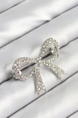 pilelistore Üzeri Zirkon Taşlı Fiyonk Figürlü Gümüş Renk Kadın Broş - TJ-BR448 - 1