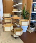 Ahşap Altıgen Sebzelik 4 Katlı Yana Açılır Patates Soğan Tekerlekli Sebzelik Krem thumbnail 3