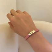 14 Ayar Altın Plakalı Harfe Özel Kelebek Figürlü Koyu Pembe Derili Hediye Bileklik-654 thumbnail 2