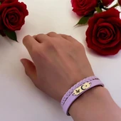 14 Ayar Altın Plakalı Sembole Özel Açık Mor Derili Kelebek Motifli Hediye Bileklik-655 thumbnail 2