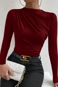 Kadın Bordo Belden ve Boyundan Büzgü Detaylı Uzun Kollu Bluz thumbnail 1
