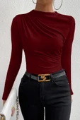 Kadın Bordo Belden ve Boyundan Büzgü Detaylı Uzun Kollu Bluz thumbnail 3