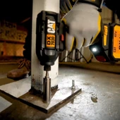 CAT DXK201 18Volt/2.0Ah Li-ion Çift Akülü Kömürsüz Profesyonel Şarjlı Darbeli Matkap + DX7030 + DA01903 Kombo Set - 9