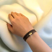 14 Ayar Altın Plakalı Harfe Özel Taç Figürlü Koyu Kahverengi Derili Hediye Bileklik-679 thumbnail 2