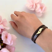 14 Ayar Altın Plakalı Sembole Özel Hakiki Kahverengi Derili Yaprak Motifli Hediye Bileklik-680 thumbnail 2