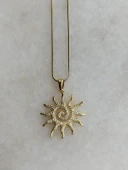 Çizgisel Gold Güneş Çelik Kolye Aksesuar Şık Takı Aksesuar - 1