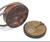 Pirinç Güneş Saati Pusula Modeli Dekoratif Hediyelik thumbnail 1