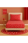 Desenli 90 x 200 cm Kırmızı Yıldız Lastikli Çarşaf ve Yastık Kılıfı thumbnail 1