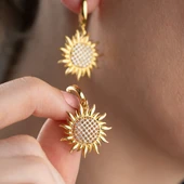 925 Ayar Gümüş Taşlı Ay Çiçeği Küpe thumbnail 5