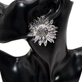 Göz Alıcı Gösterişli Gümüş Kaplama Ayçiçeği Model Şık Çelik Uçlu VIP Bijuteri Küpe | Parlak ve Zarif thumbnail 2