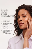 Loreal Paris Bright Reveal Spf 50+ Koyu Leke Karşıtı Renkli Fluid Günlük Yüz Güneş Kremi 50ml - Medium - 3