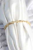 Pirinç Gold Renk Kalp Model Kadın Bileklik - TJ-BB7982 - 2