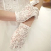 MDB Beyaz Renk Kısa Dantelli Eldiven thumbnail 2