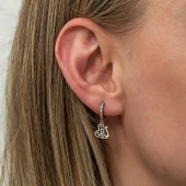 Gümüş Sallantılı Kuğu Kadın Küpe thumbnail 3