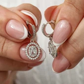 Gümüş Oval Taşlı Sallantılı Küpe thumbnail 1