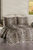 Leopar Baskılı Kapitoneli Çift Kişilik Yatak Örtüsü thumbnail 1