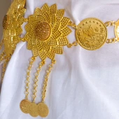 Altın Kaplama İmitasyon Çiçek Desenli Urfa Akıtma Kemer KMR-121 thumbnail 3