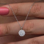 Gümüş Minimal Yuvarlak Anturaj Kadın Kolye thumbnail 1