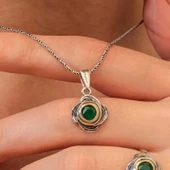 Gümüş Çiçek Desenli Otantik Kadın Kolye thumbnail 2