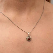 Gümüş Kırmızı Taşlı Gül Model Kadın Kolye thumbnail 3