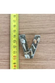 "V" HARFİ - Kıyı Esintisi Harf Anahtarlık (A–Z) – Gerçek Deniz Kabuğu, Kum ve Şeffaf Epoksi– El Yap thumbnail 2