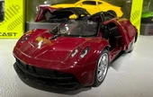 Oyuncak Metal Model Araba 1/36 Çek Bırak Kırmızı Pagani Huayra thumbnail 2
