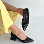 Meort Siyah Rugan Topuklu Ayakkabı thumbnail 1