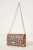 Mıknatıslı Zincir Askılı Çanta Leopar thumbnail 1