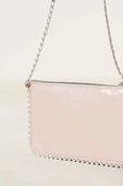 Zımbalı Zincir Askılı Çanta Pudra Rugan thumbnail 3