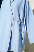 Yandan Çift İp Bağlamalı Kimono Mavi thumbnail 4