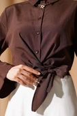 Önden Bağlamalı Kısa Gömlek Kahve thumbnail 4
