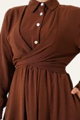 Yarım Düğmeli Önü Çapraz Bağlamalı Elbise Kahve thumbnail 4