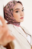 Çiçek Desenli Şeritli Eşarp Somon thumbnail 2