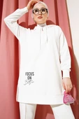 Kapüşonlu Yarım Fermuarlı Baskılı Tunik Beyaz thumbnail 1