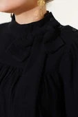 Fiyonk Yaka Müslin Tunik Siyah thumbnail 4