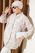 Desenli Bilek Bağcıklı Gömlek Bej thumbnail 1