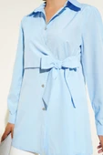 Düğmeli Yandan Bağlamalı Gömlek Mavi thumbnail 4