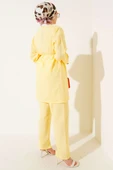 Düğmeli İp Kuşaklı Müslin İkili Takım Sarı thumbnail 3