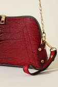 Fermuarlı Zincir Askılı Çanta Bordo Yılan thumbnail 3