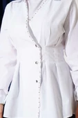 İnci Detaylı Belden Pileli Gömlek Beyaz thumbnail 4