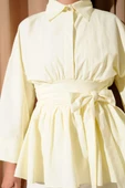 Kuşak Büzgülü Yarım Düğmeli Tunik Sarı thumbnail 4