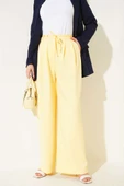 Pile Detaylı İp Kuşaklı Pantolon Sarı thumbnail 1