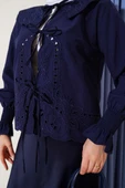 Bebe Yaka Nakışlı Bağlamalı Bluz Lacivert thumbnail 4