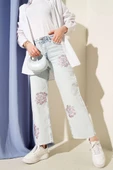 Gül Detaylı Mini Taş Detaylı Pantolon Açık Kar thumbnail 1