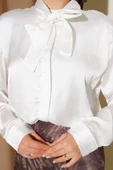 Yaka Bağlamalı Saten Gömlek Beyaz thumbnail 4