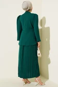Yan Büzgülü Pileli Etekli İkili Takım Zümrüt - 3